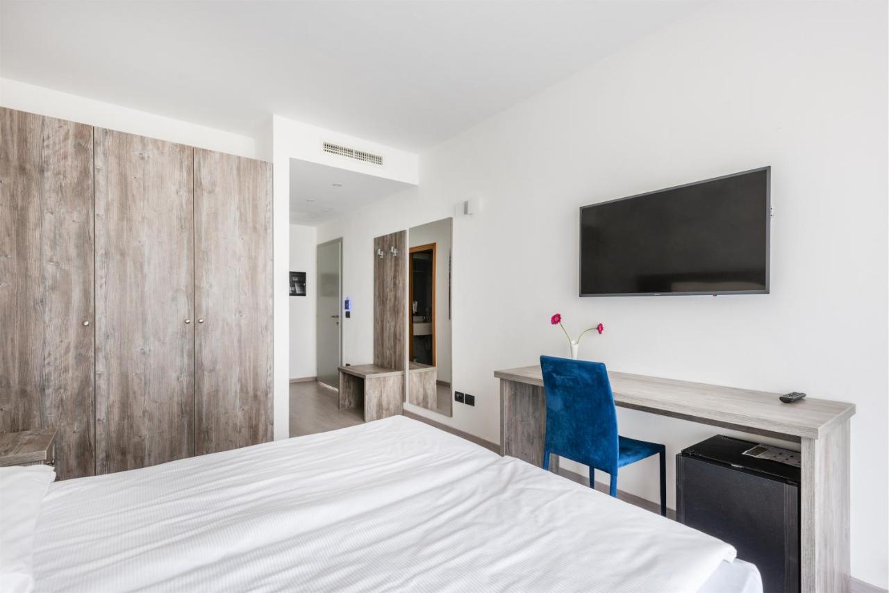 Hotel De Nac Торболе Экстерьер фото