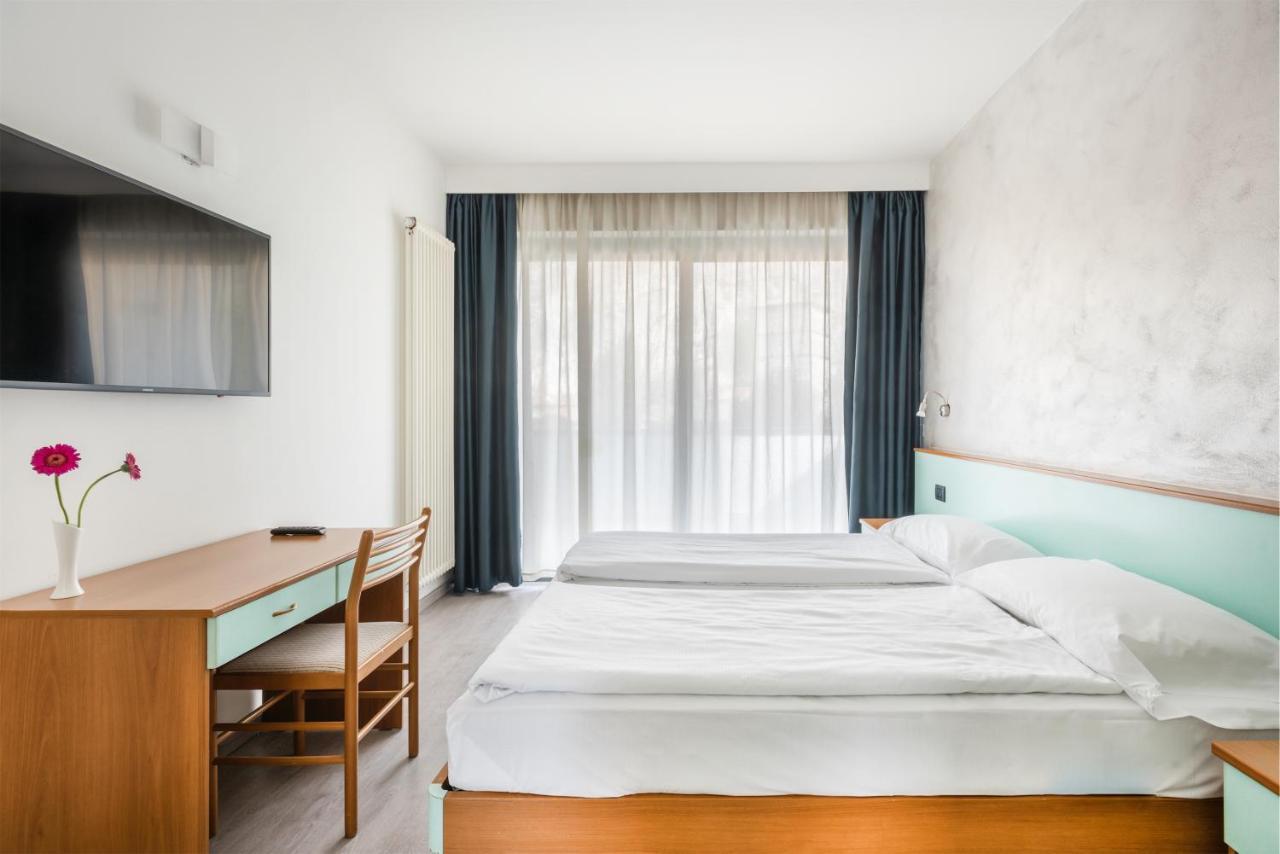 Hotel De Nac Торболе Экстерьер фото
