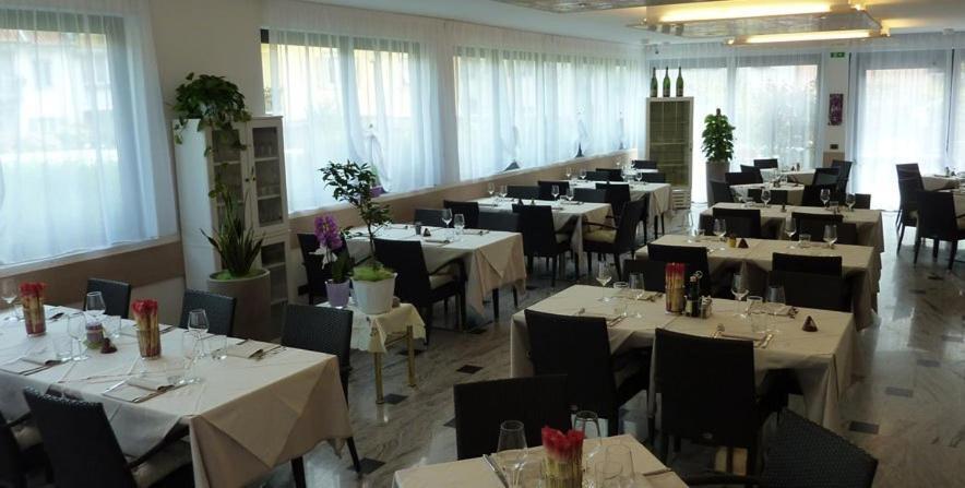 Hotel De Nac Торболе Экстерьер фото